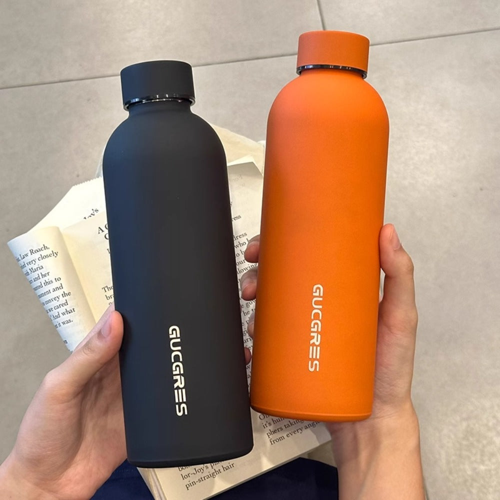 New Outdoor Camping Sports Water Bottle with Insulation, Large Capacity Ice Cup, Stainless Steel Thermos, Stylish Sports Water Cup, Portable 17.58oz Outdoor Cup Suitable for Travel And Daily Outings